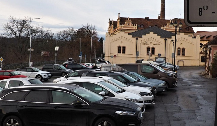 V minulém století tam stála synagoga, teď táborská radnice plánuje parkovací dům