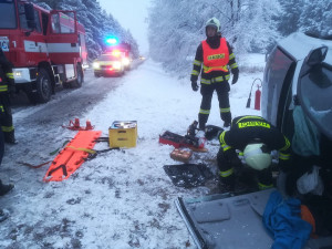 Nehoda automobilu u Nové Vsi nad Lužnicí.