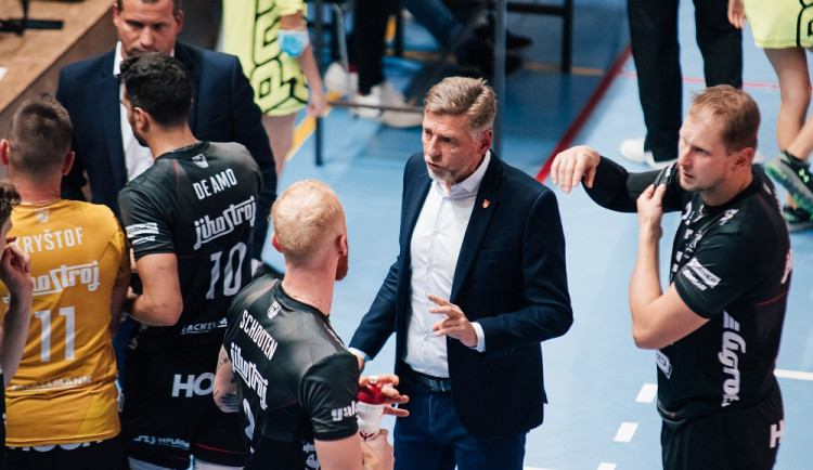 Únava z cestování do Ruska na nás proti Liberci byla znát, ví trenér Dvořák