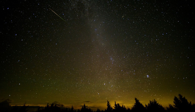 Vrcholí meteorický roj Kvadrantidy, pozorování nebude rušit Měsíc