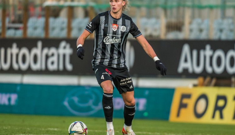 Potvrzeno. Maksym Talovierov podepsal se Slavií pětiletou smlouvu