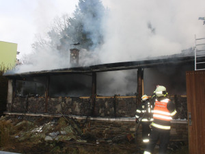 Ve Zlivi hořel rodinný dům. Škoda přesáhla milion korun