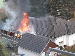 Ve Zlivi hořel rodinný dům. Škoda přesáhla milion korun