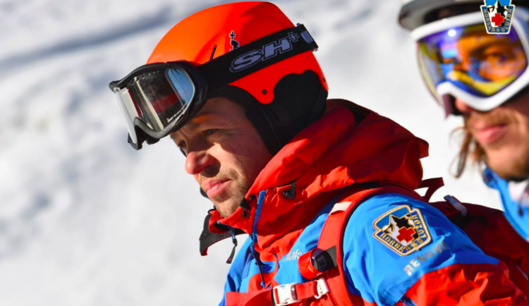 Na Šumavě se bolestivě zranil snowboardista. Lékaři mu museli podat speciální lék