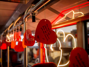 Zaplavte MHD láskou s dopravním podnikem