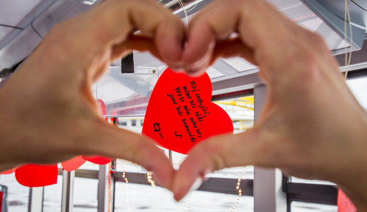 Zaplavte MHD láskou s dopravním podnikem