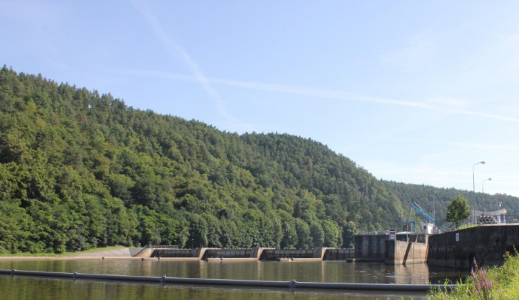 Na Vltavě vyrobili z vypouštěné vody ekologickou elektřinu pro malé městečko