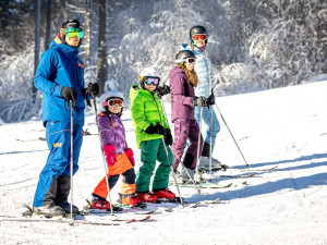 Pololetní prázdniny na sněhu pro celou rodinu ve Skiareálu Lipno