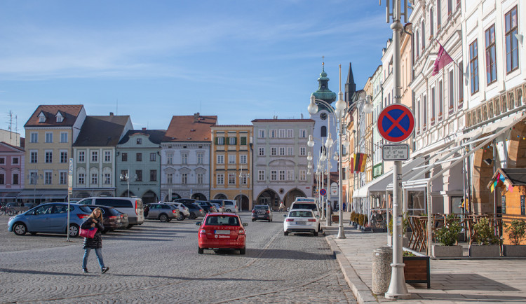 Proměna budějovického náměstí se musí dopracovat. Opozice kritizuje komunikaci
