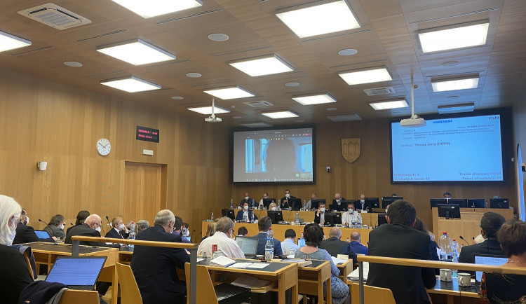 Jednání zastupitelstva v Českých Budějovicích.