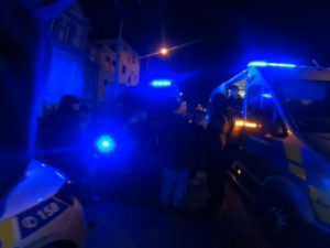 Policie v klubu kontrolovala mladistvé. Pod vlivem alkoholu vstupovali do silnice