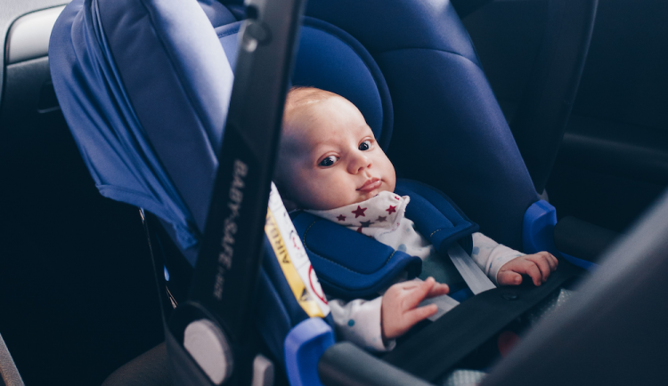 Při výběru autosedačky je rozhodující váha a výška dítěte