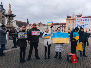 Podporu okupované Ukrajině v Českých Budějovicích vyjádřilo na 300 lidí
