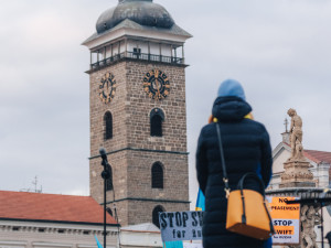 Podporu okupované Ukrajině v Českých Budějovicích vyjádřilo na 300 lidí