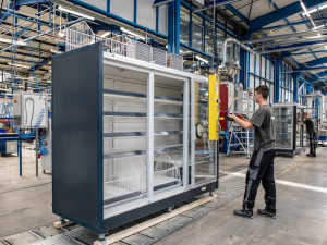 Hauser nabízí vedle atraktivní mzdy i pohodlný svoz do práce