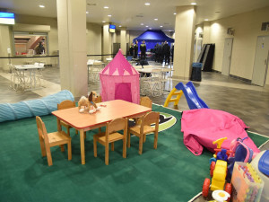 Asistenční centrum na letišti během dneška využily dvě stovky Ukrajinců