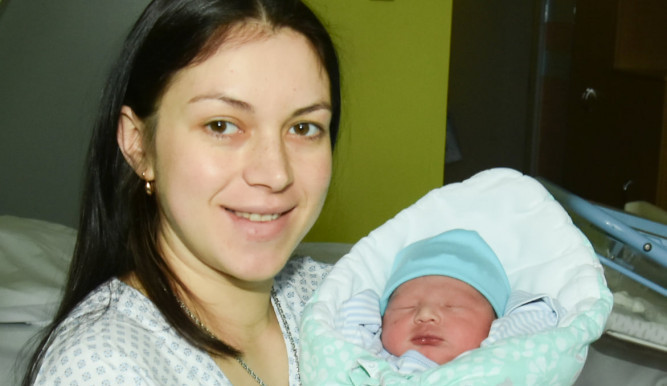 Z asistenčního centra rovnou do porodnice. Ukrajinka porodila syna v jilemnické nemocnici