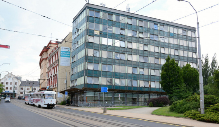 Dočká se Uran rekonstrukce? Soutěž je vypsána znovu