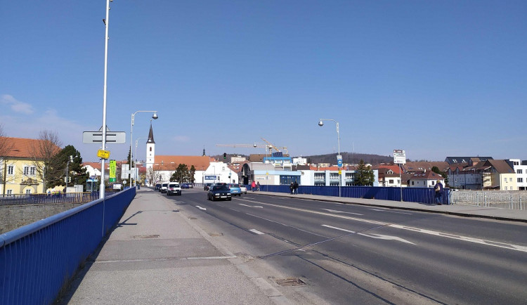 Ve Strakonicích začne oprava mostu přes řeku Volyňku.