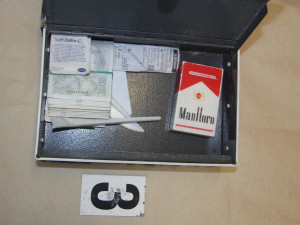 Ze slovníku si udělal trezor.