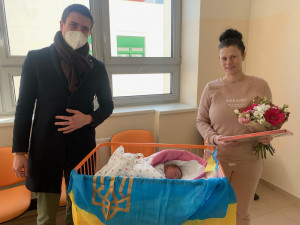 První ukrajinské miminko narozené v kraji je holčička. Dostala jméno Mira