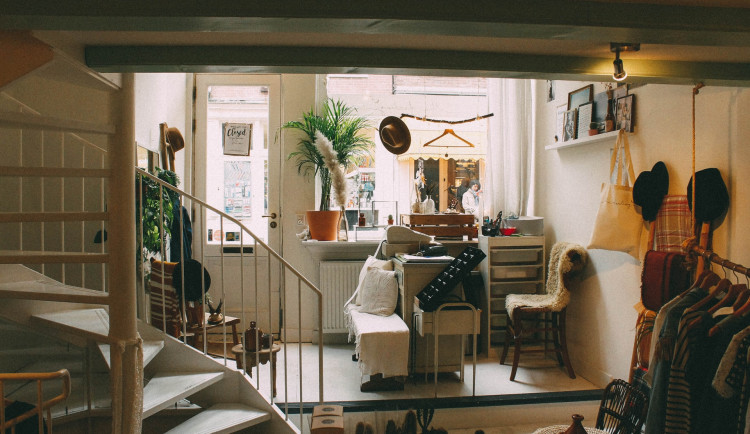 eduard-militaru-uY2kic9wlmc-unsplash