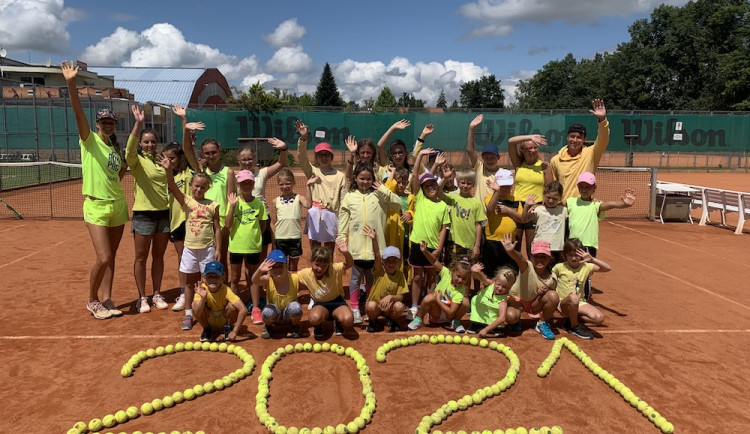 Budějcký klub LTC s příchodem jara uvítá malé tenisty