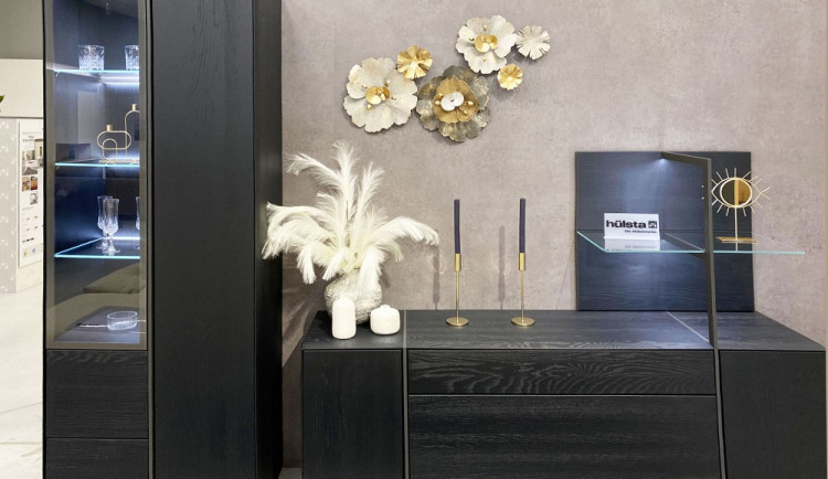 Německý nábytek Hülsta znovu proniká do Čech. Nově má showroom v Táboře