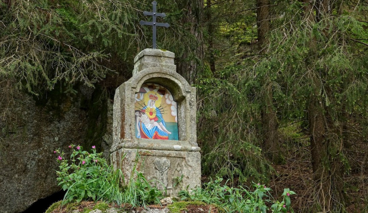 Objevte Velikonoce na Doudlebsku. Jihočeské muzeum láká na výstavu a ukázky lidového umění