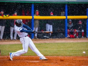Sokol Hluboká vletěl do baseballové Extraligy a za sněžení porazil doma Techniku Brno