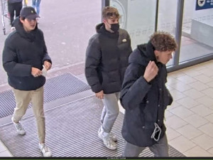 Neznámý pachatel ukradl peníze na obnovu kostela. Policie hledá svědky