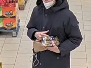 Neznámý pachatel ukradl peníze na obnovu kostela. Policie hledá svědky