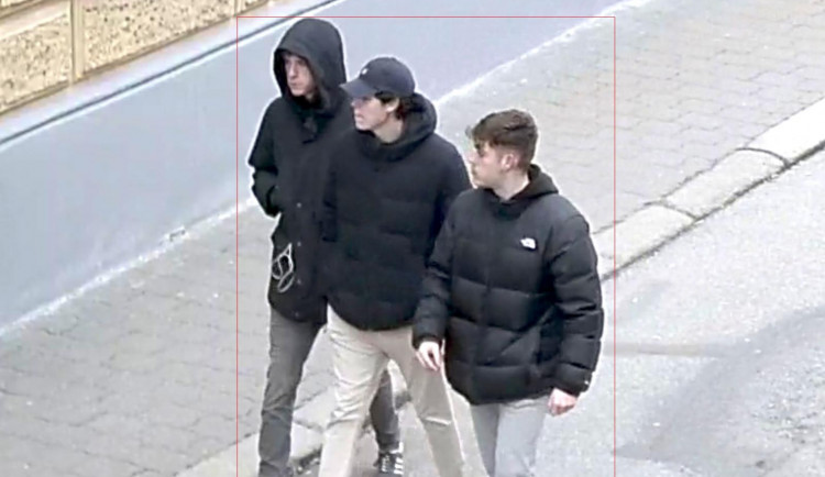 Neznámý pachatel ukradl peníze na obnovu kostela. Policie hledá svědky