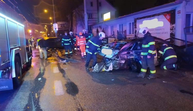 Policie hledá svědky víkendové tragické nehody, při níž zemřel nepřipoutaný řidič