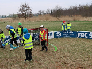 Štíři otevřeli na Složišti nové hřiště pro děti. Chystají také horolezeckou stěnu a venkovní sportoviště