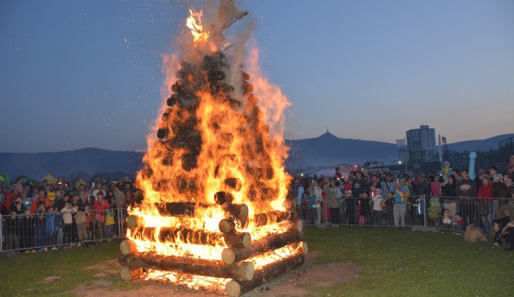 VÍKEND PODLE DRBNY: čarodějnické akce v okolí a historické tramvaje
