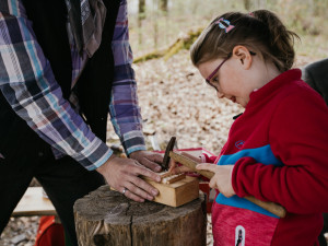 Pěšky, na kole nebo po vodě: Na Karlově Hrádku začala nová sezóna
