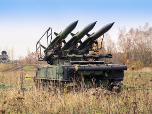 Nepřátelské vzdušné cíle vojáci ničí pomocí raket. Foto: Jana Samcová