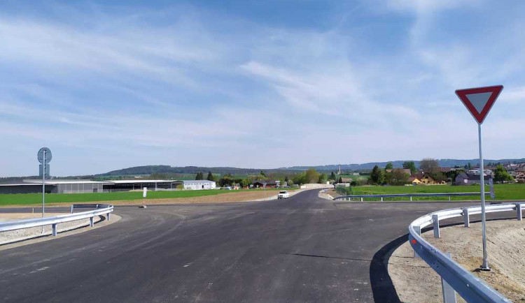 ŘSD zprovozní silnici u Chýnova, jež byla od září kvůli stavbě obchvatu zavřená