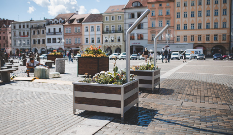 Ve městě přibývají další mlžítka. Upravovat jejich fungování podle počasí není jednoduché, říká město