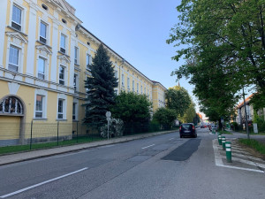 Budějovice uzavřou část silnice v ulici Boženy Němcové. Neprůjezdná bude také Rudolfovská třída