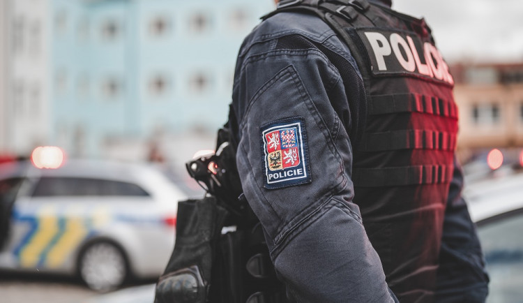 Policisté prošetřovali anonymní oznámení o bombě v Českých Budějovicích