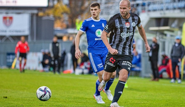 Kapitán Martin Králik při utkání s Mladou Boleslaví.