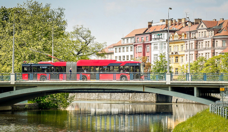 MHD byla, je, jaká ale bude? Konferenci dopravního podniku sledujte v úterý online