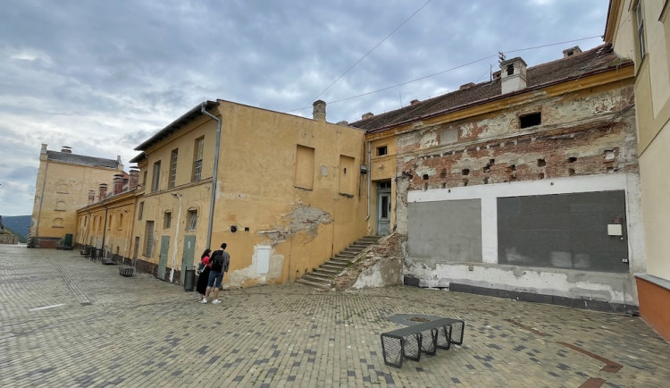 Chátrající znojemský pivovar má novou naději. Město v něm chce vybudovat chrám vína