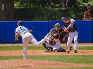 Sokol Hluboká si v Olomouci poradil se Skokany a v nadstavbě o Extraligu má zatím čtyři vítězství z pěti utkání