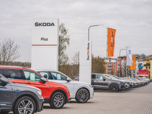 CB Auto nabízí nízké ceny a okamžité dodání vozů. Tradiční firma disponuje širokým portfoliem značek