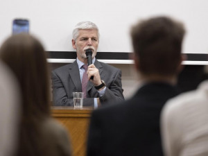 Nesdílím názorovou ani hodnotovou orientaci s Babišem, populismus je problémem současné doby, říká Petr Pavel. Foto: Zuzana Bönisch