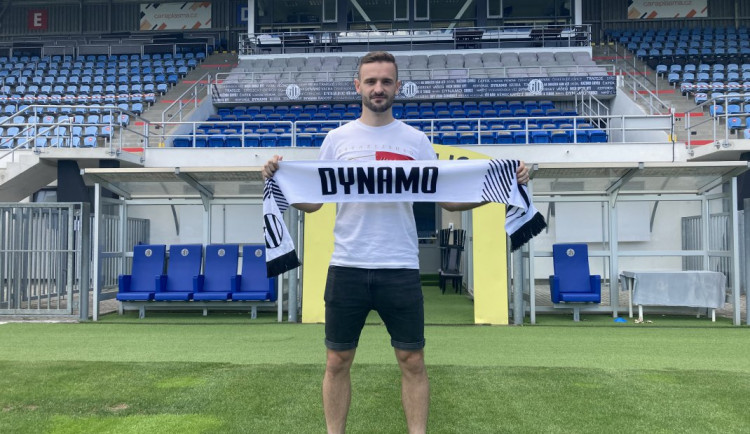 Dynamo potvrdilo příchod Zajíce.