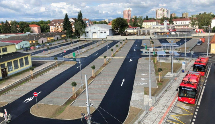 Řešení dopravy a parkování dává město prioritu